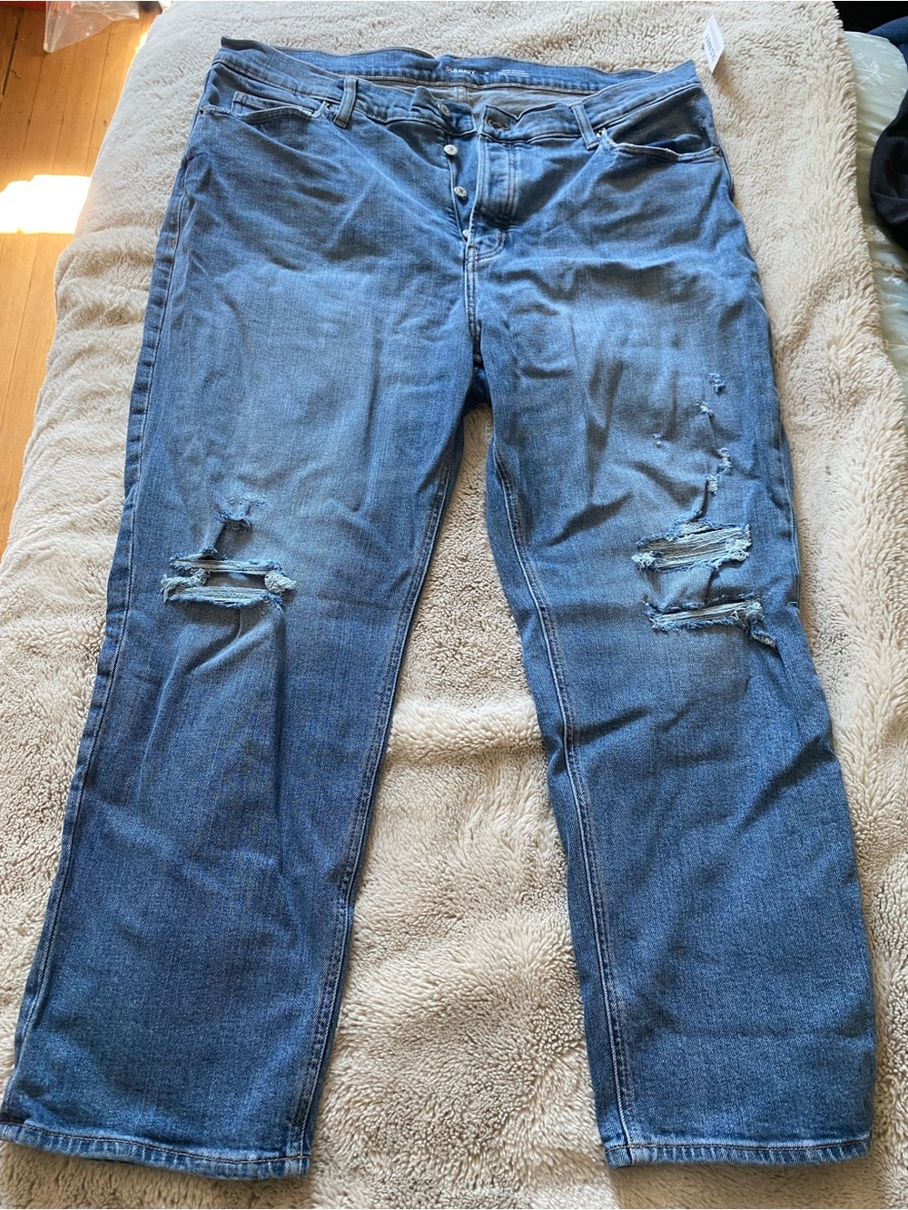 Old Navy Extra High-Rise Sky-Hi Straight Distressed Jeans